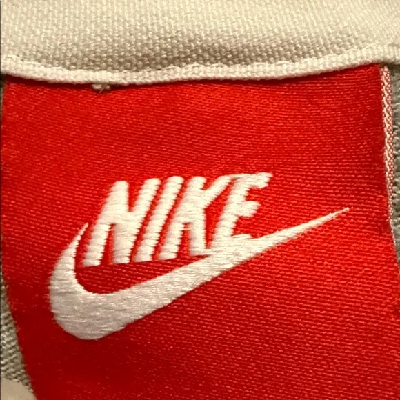 Nike Light Gray Full-Zip Hoodie - Picture 4 of 7